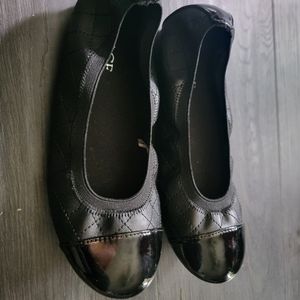 Girls black dress shoes, Children's Place, size 2